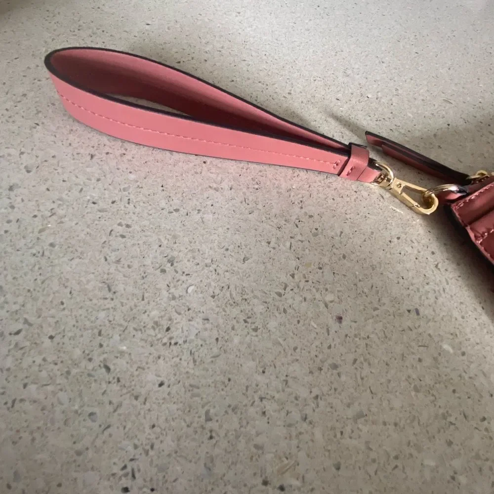 Women’s Nine West wristlet
